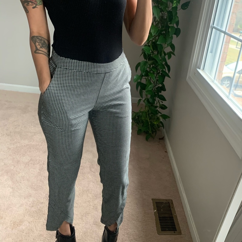 Plaid black and white pants ⭐️